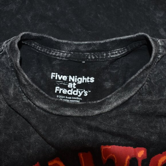 Five Nights At Freddy's: Into The Pit Mens Spring Bonnie Shirt New - Picture 3 of 4